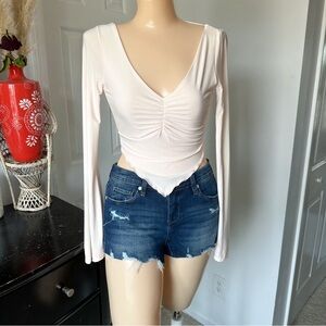 MISSY EMPIRE JAYDA RUCHED FLARED SLEEVE TRIANGLE TOP